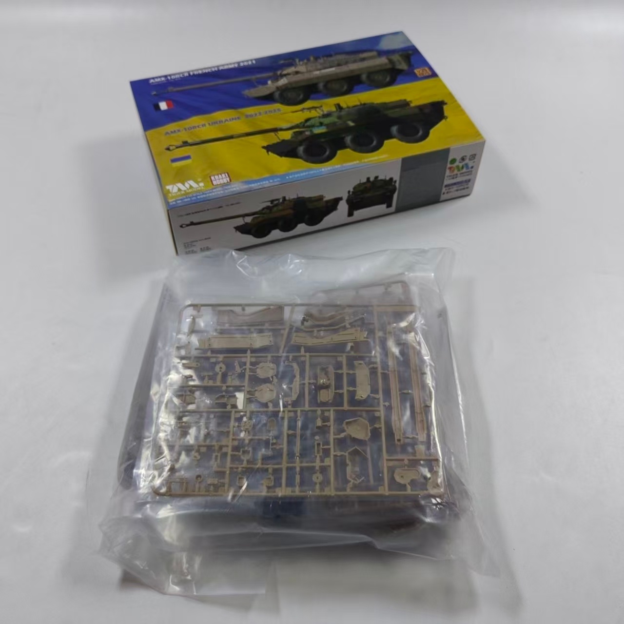 1/35 AMX-10RC French Army 2021 - Model Kit Ukraine 评论和价格